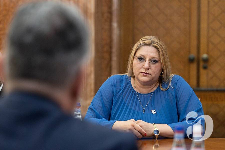 Proiectul de lege pentru unirea României cu Republica Moldova