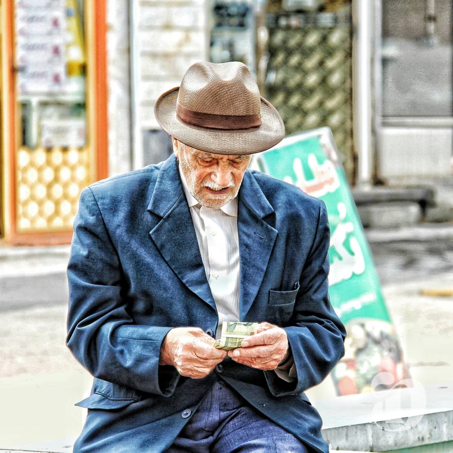 De ce avem nevoie de educație financiară? Secretul economisirii timpurii