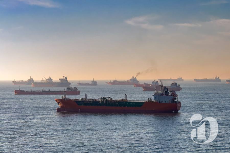 Petroliere navigand