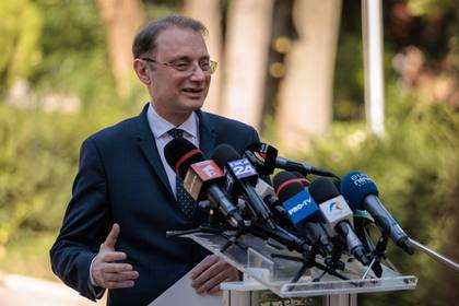Opt miniștri propuși în Guvernul Niculescu au avize favorabile. Votul decisiv, marți, în Parlament