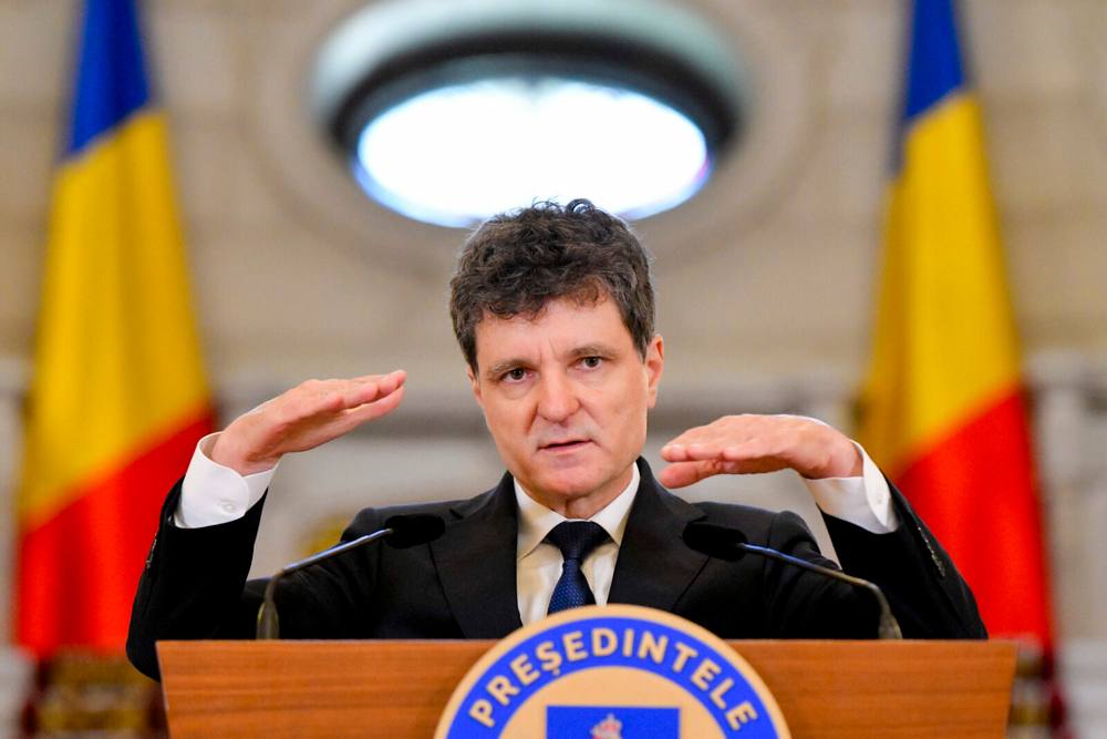 Nicușor Dan pregătește a patra desemnare de premier. Consultări luni la Cotroceni, după cinci luni de criză